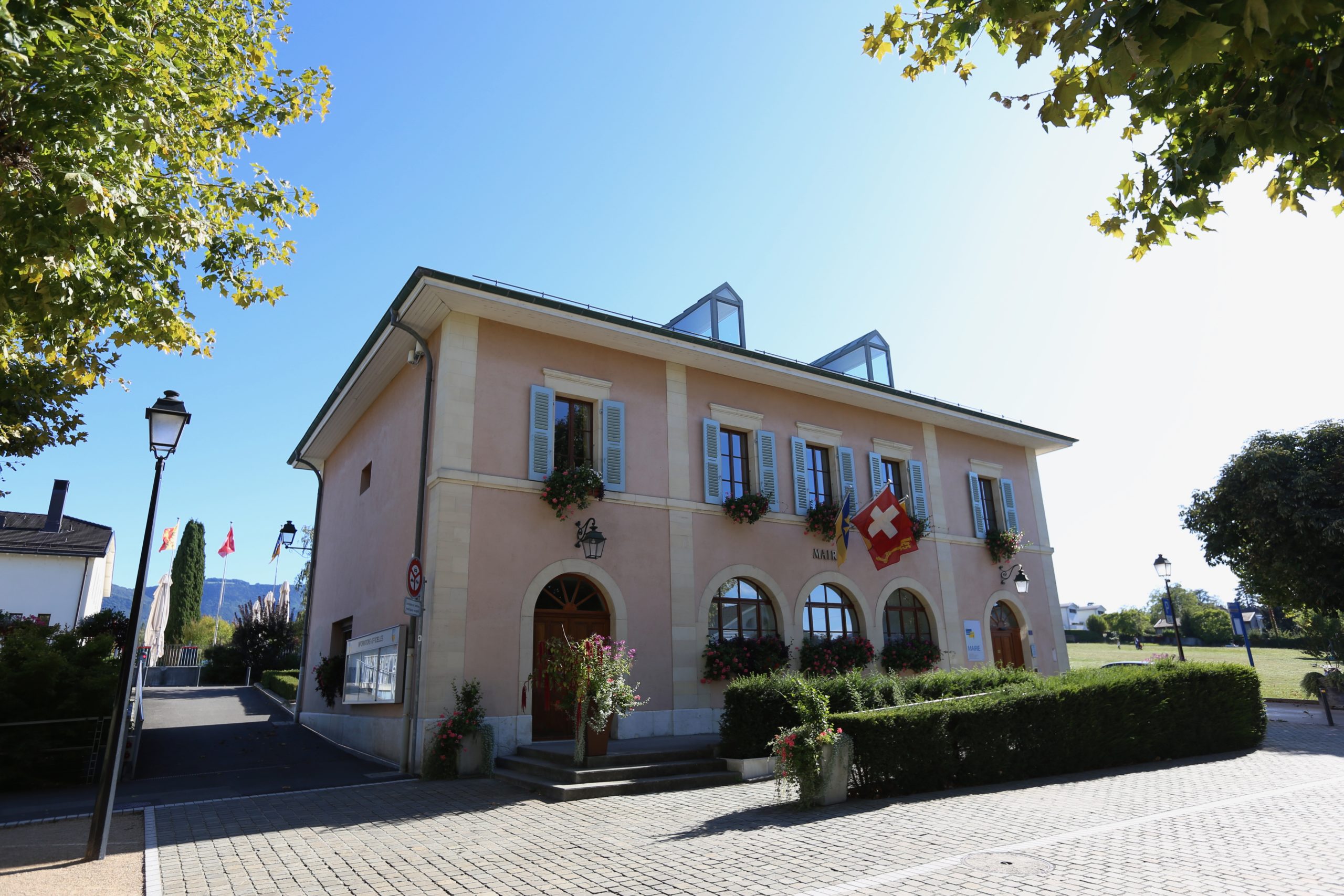 Mairie de Plan-les-Ouates