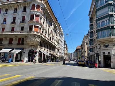 Rue des Eaux-Vives 47