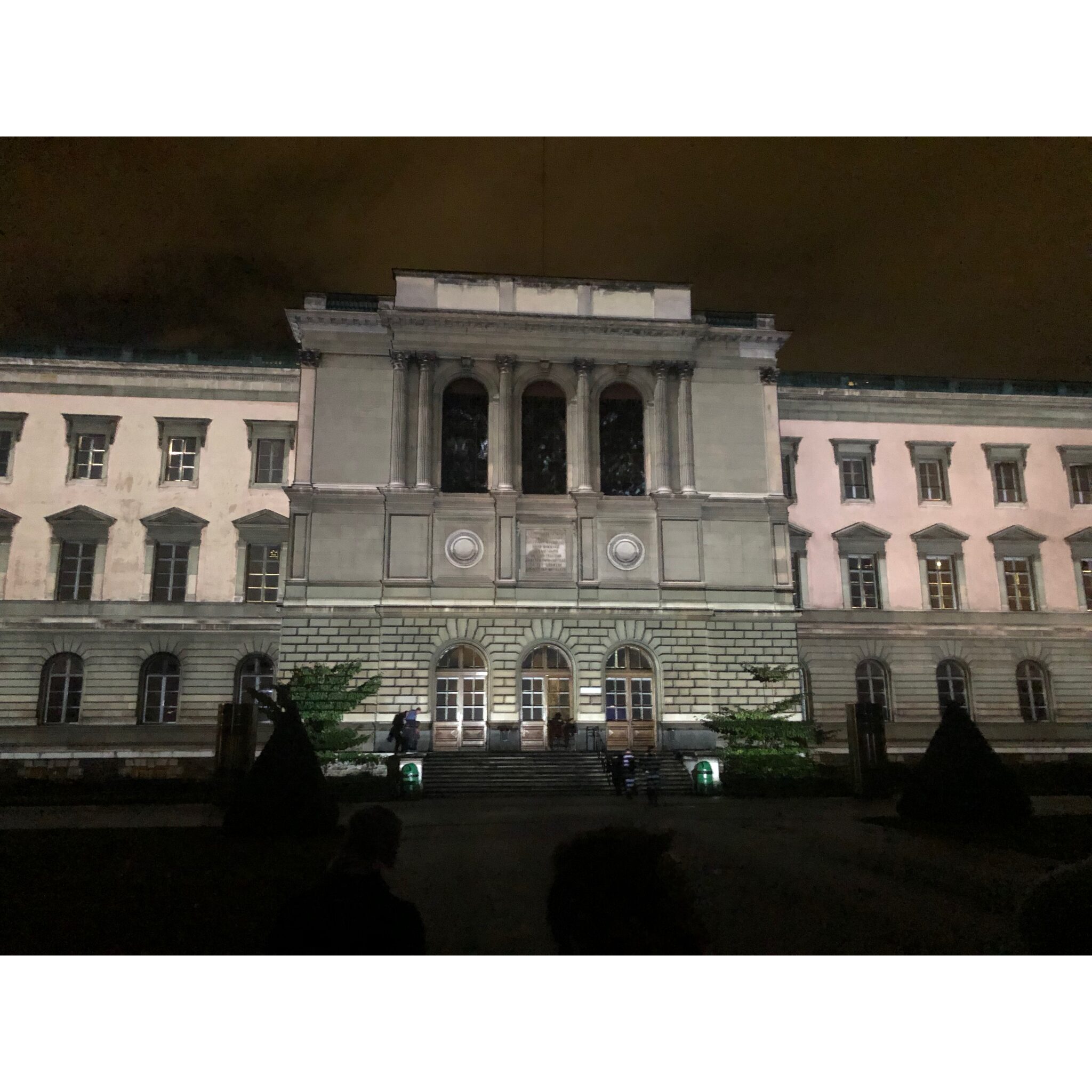 Uni-Bastions