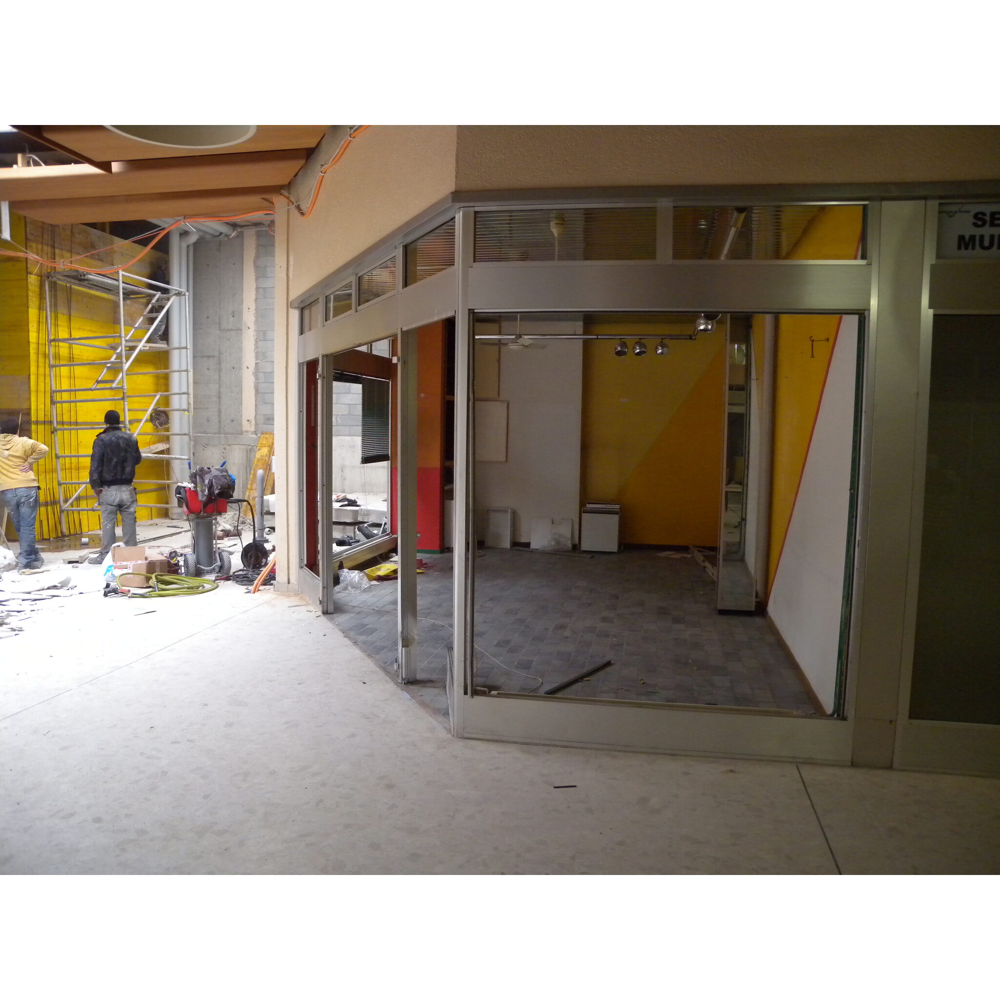 Vernier-Avanchet-Centre-commercial-38