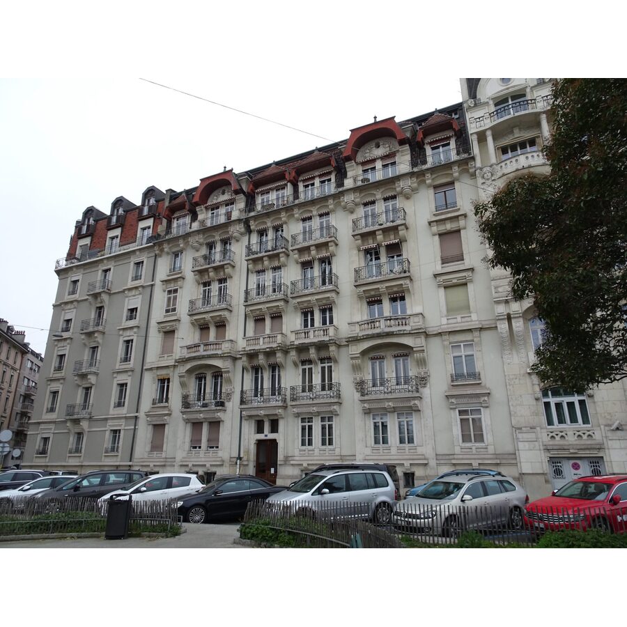 Place Jean-MARTEAU 1