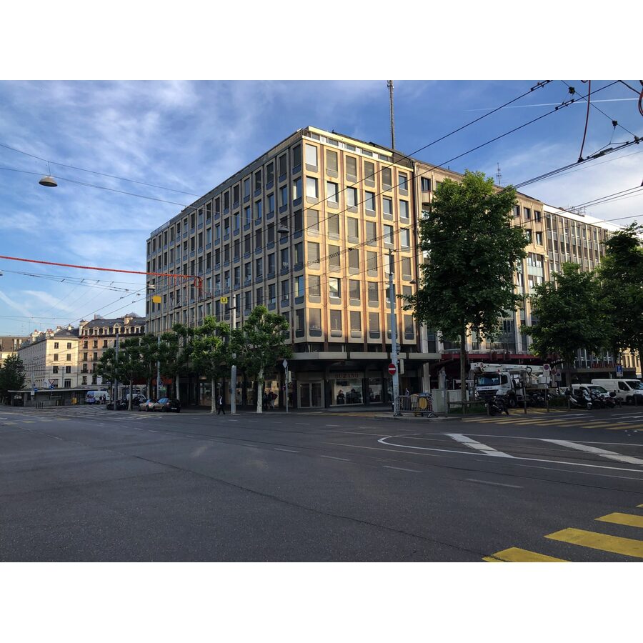Cours de Rive 15