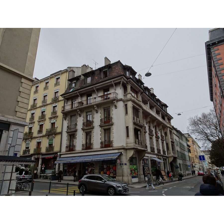 Rue De-MONTHOUX 54