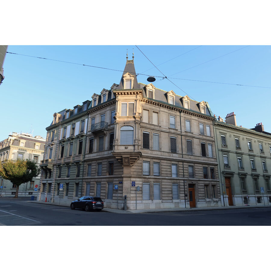 Rue de Hollande 12