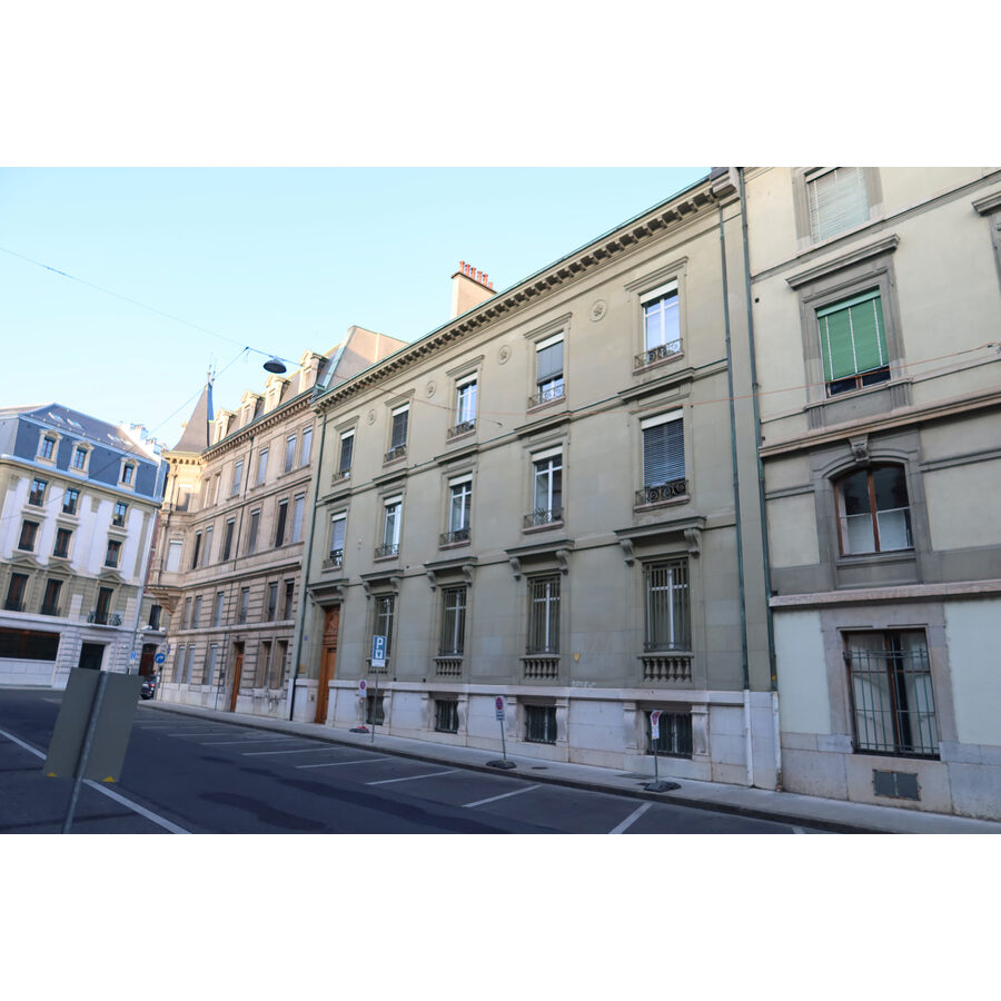 Rue de Hollande 10