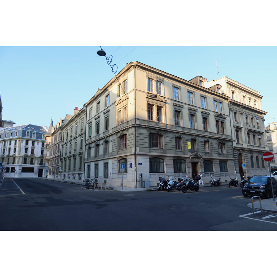 Rue Jean-PETITOT 10