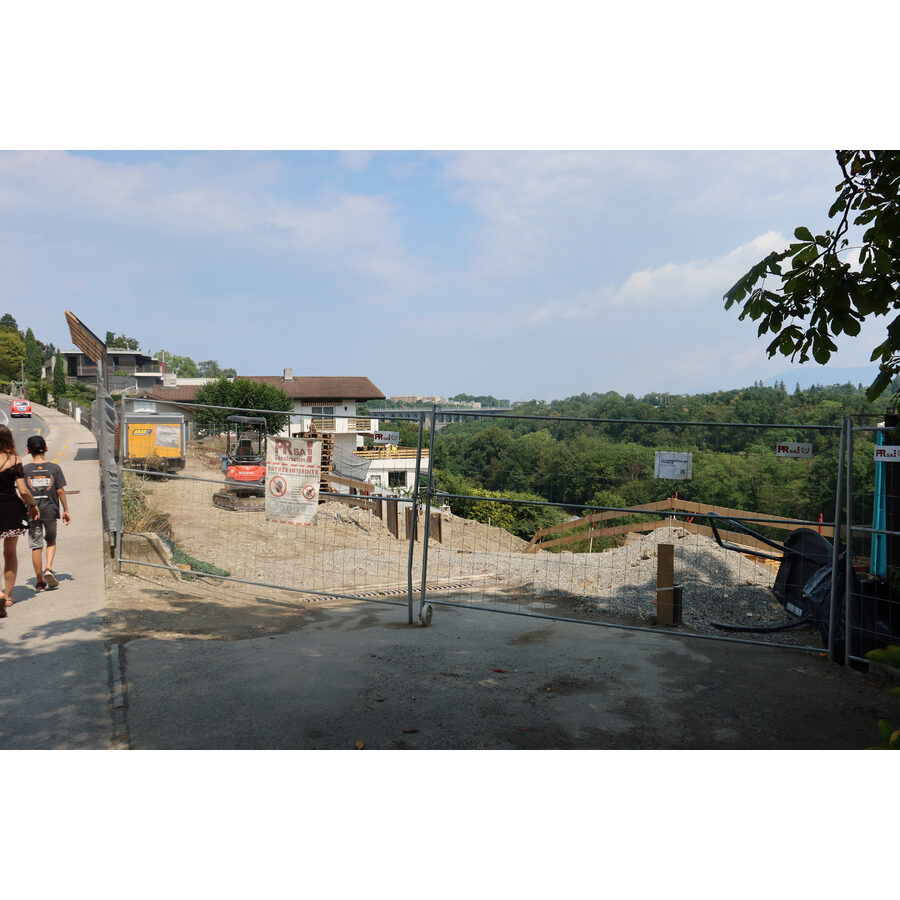 Chemin des Sellières 15-15A