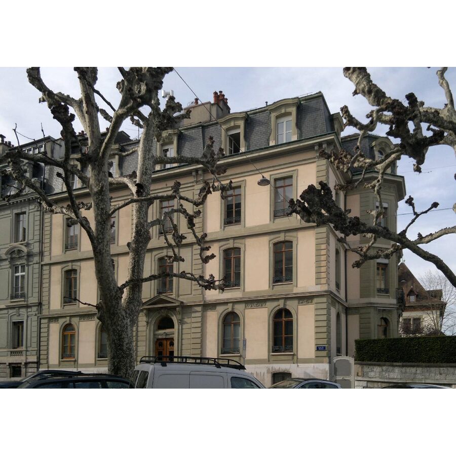 Cours des Bastions 4