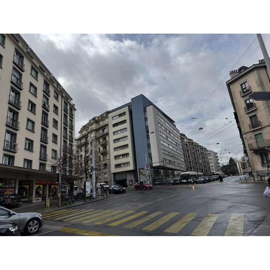 Square Nobile