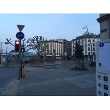 Rond-Point de Plainpalais 2015-03-14_06-58-21