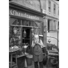 Place_du_bourg_de_four_30