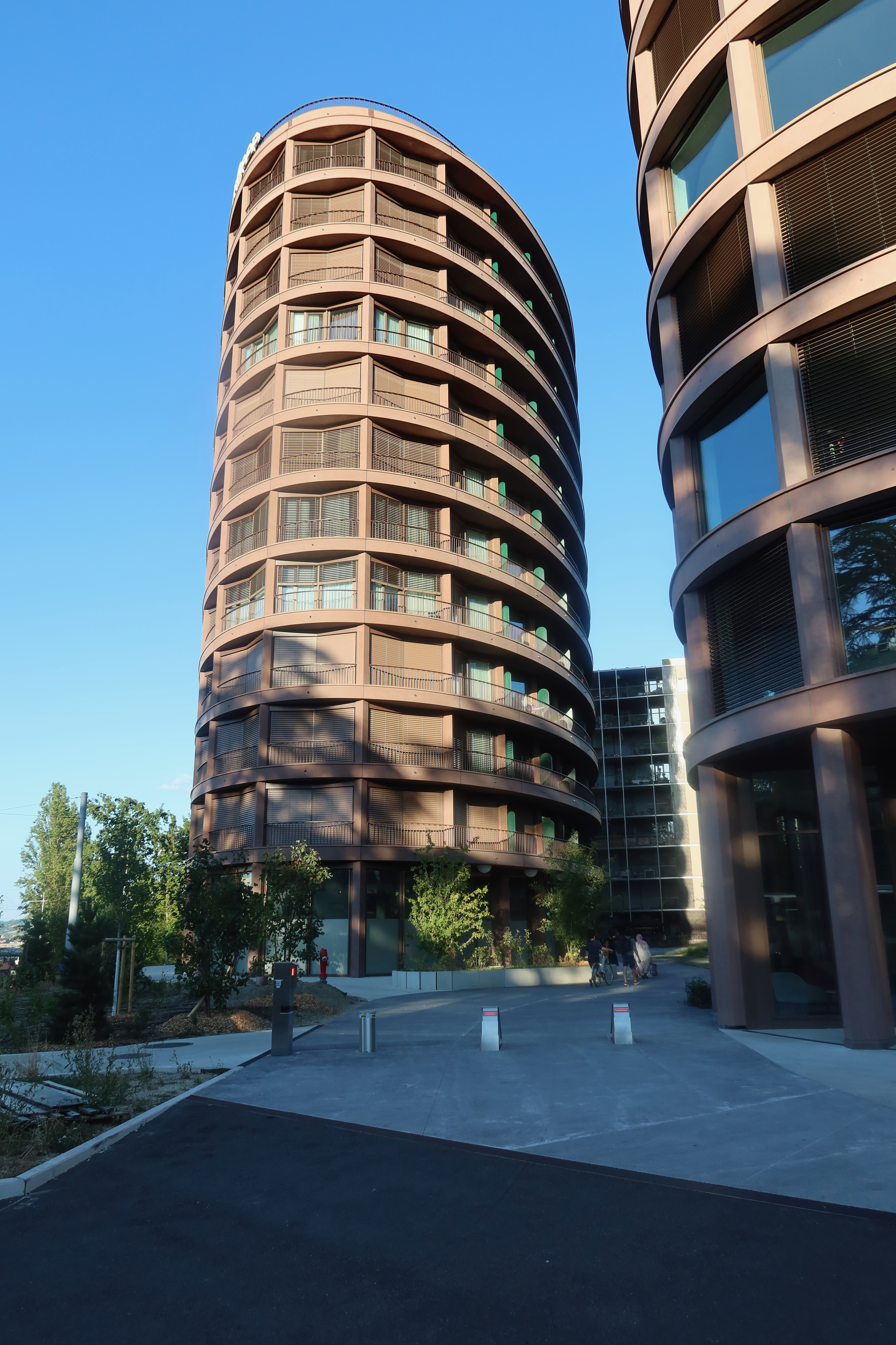 2026-08-06_19-38-25