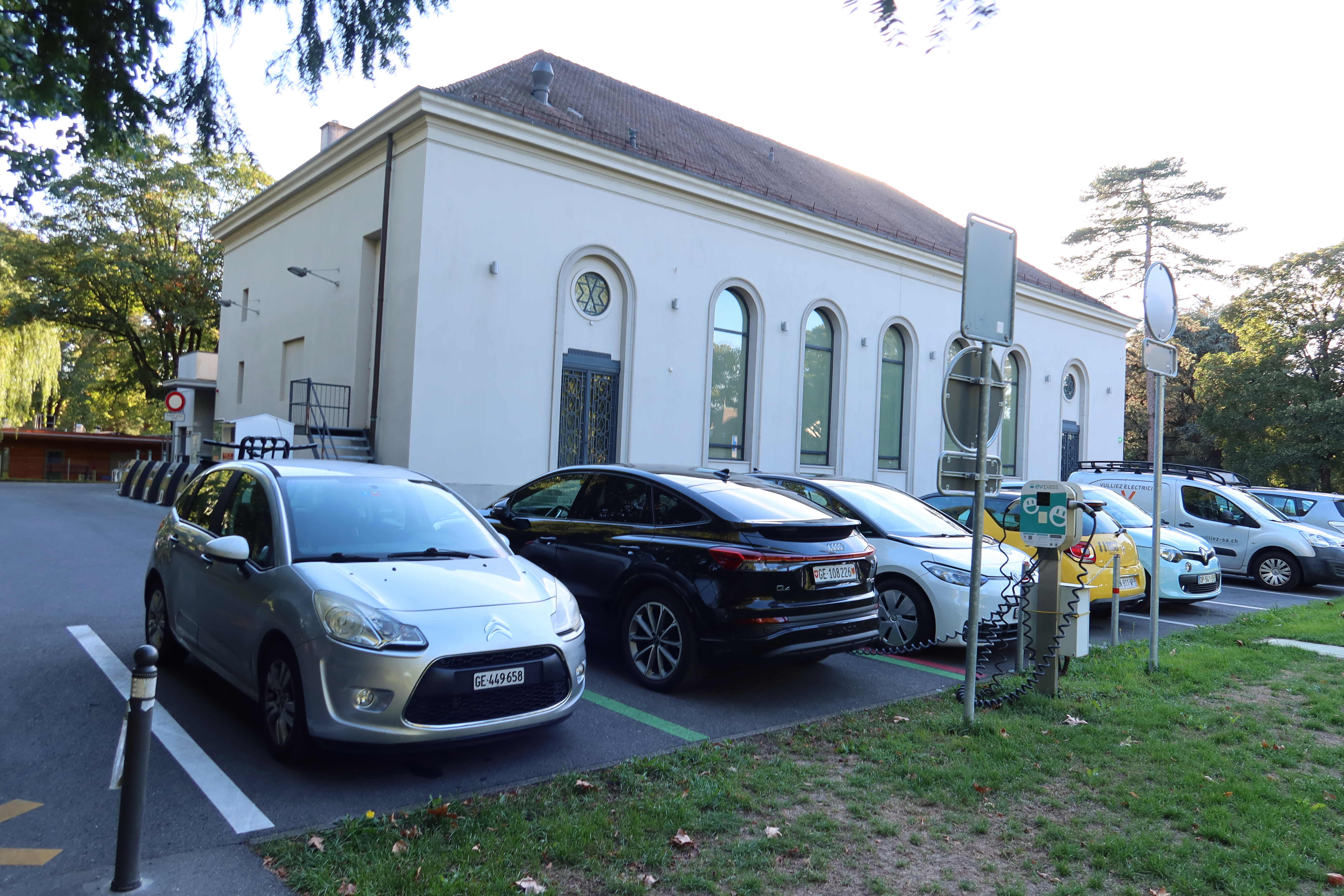 2026-09-12_18-12-30