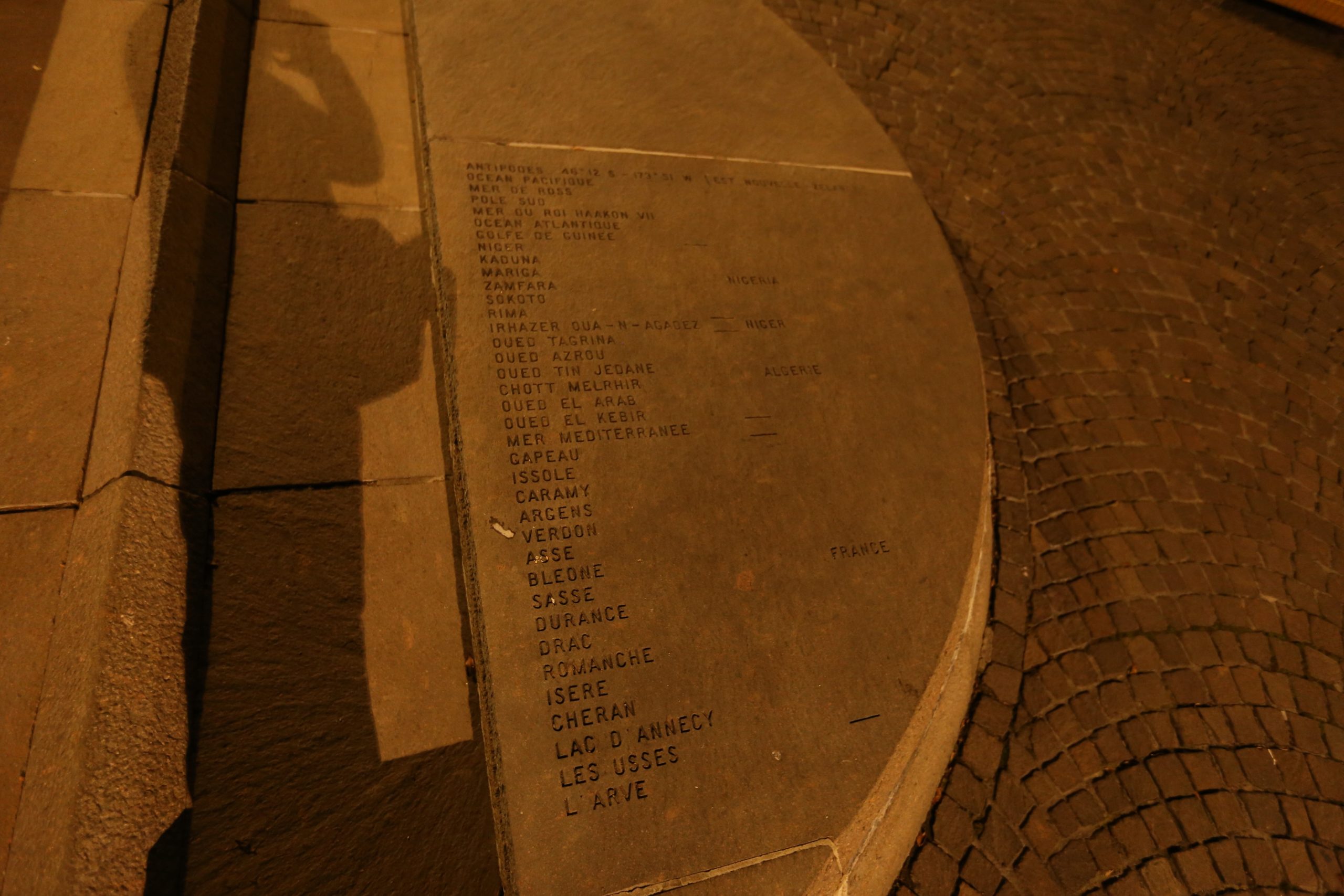 2022-01-22_23-25-32