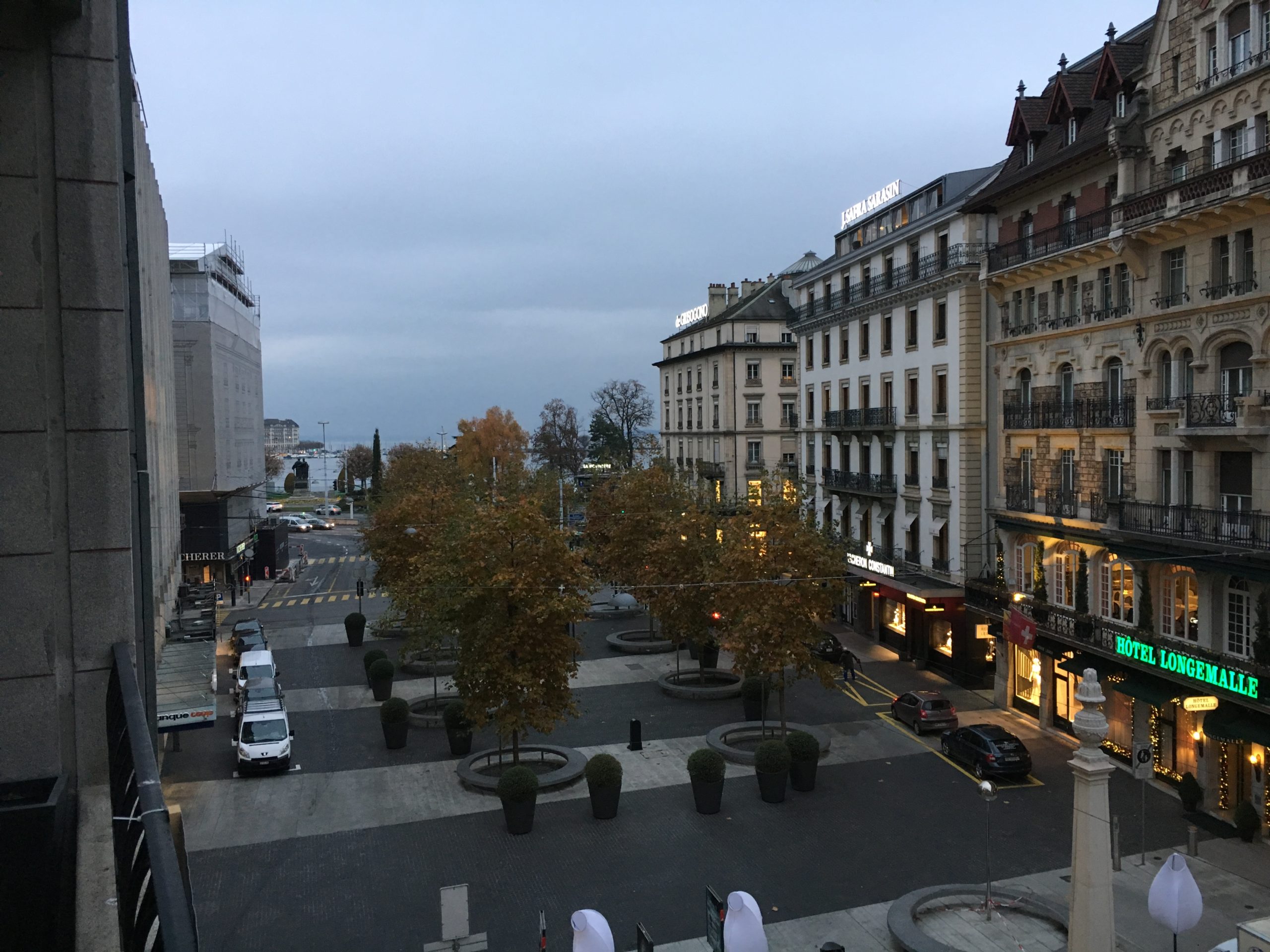 Place de Longemalle 2016-11-25_08-03-44