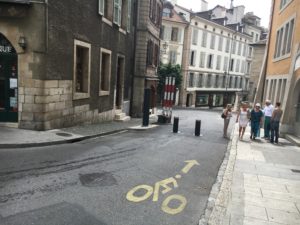 Place du Bourg de Four 2016-08-02_13-30-57